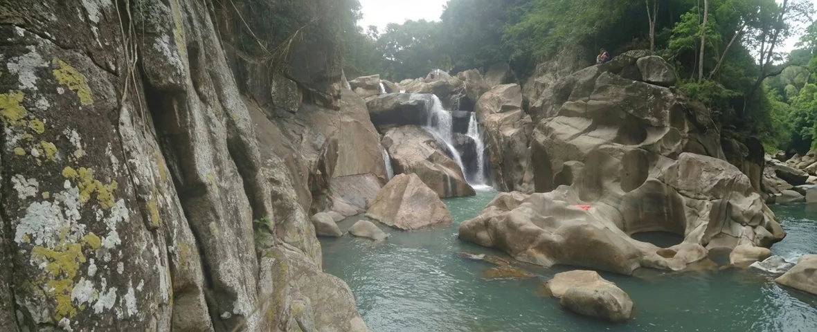 Ba Hồ waterfall + Dốc Lết beach