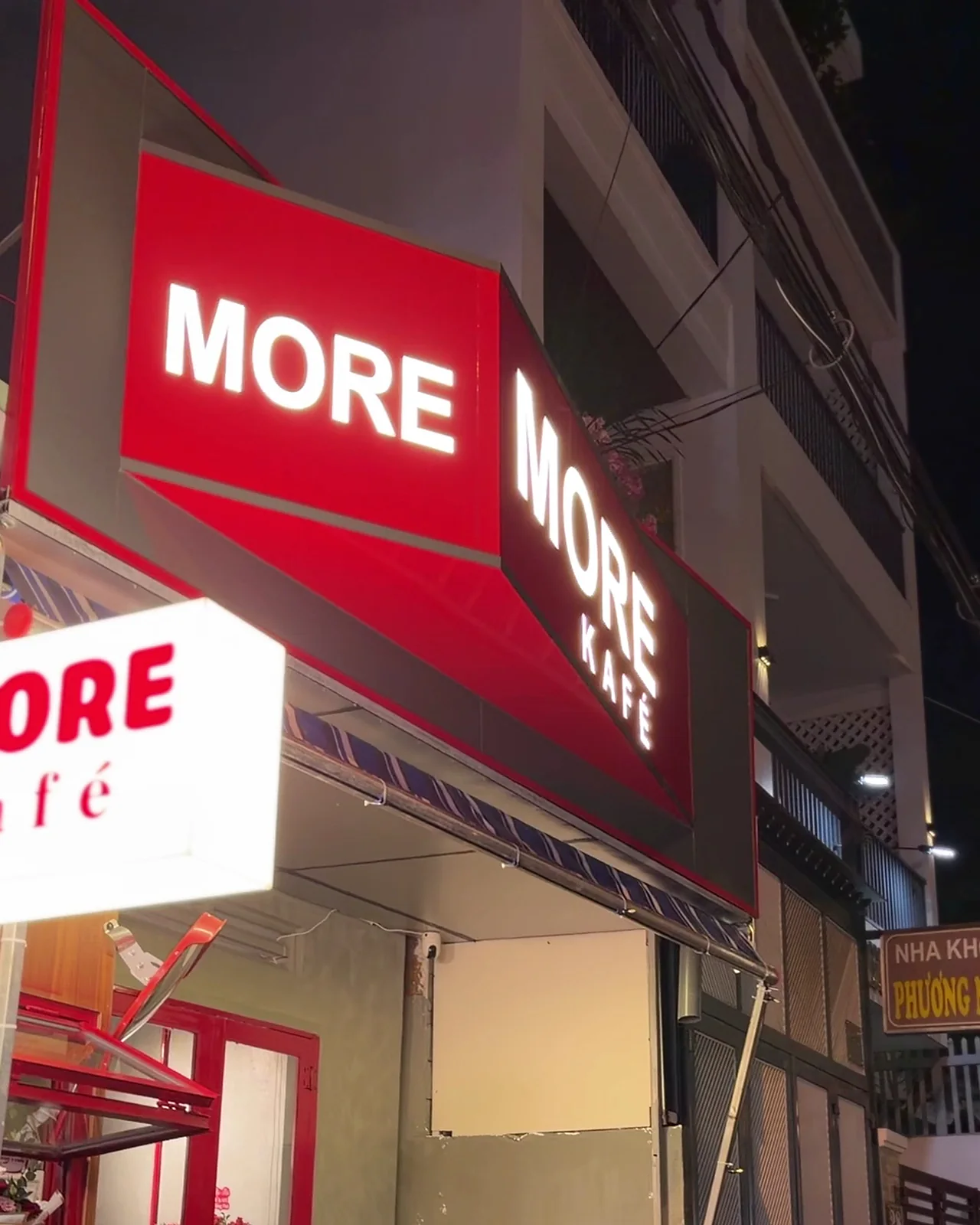 MORE KAFÉ