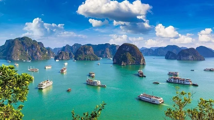 Hạ Long Bay and Hà Nội