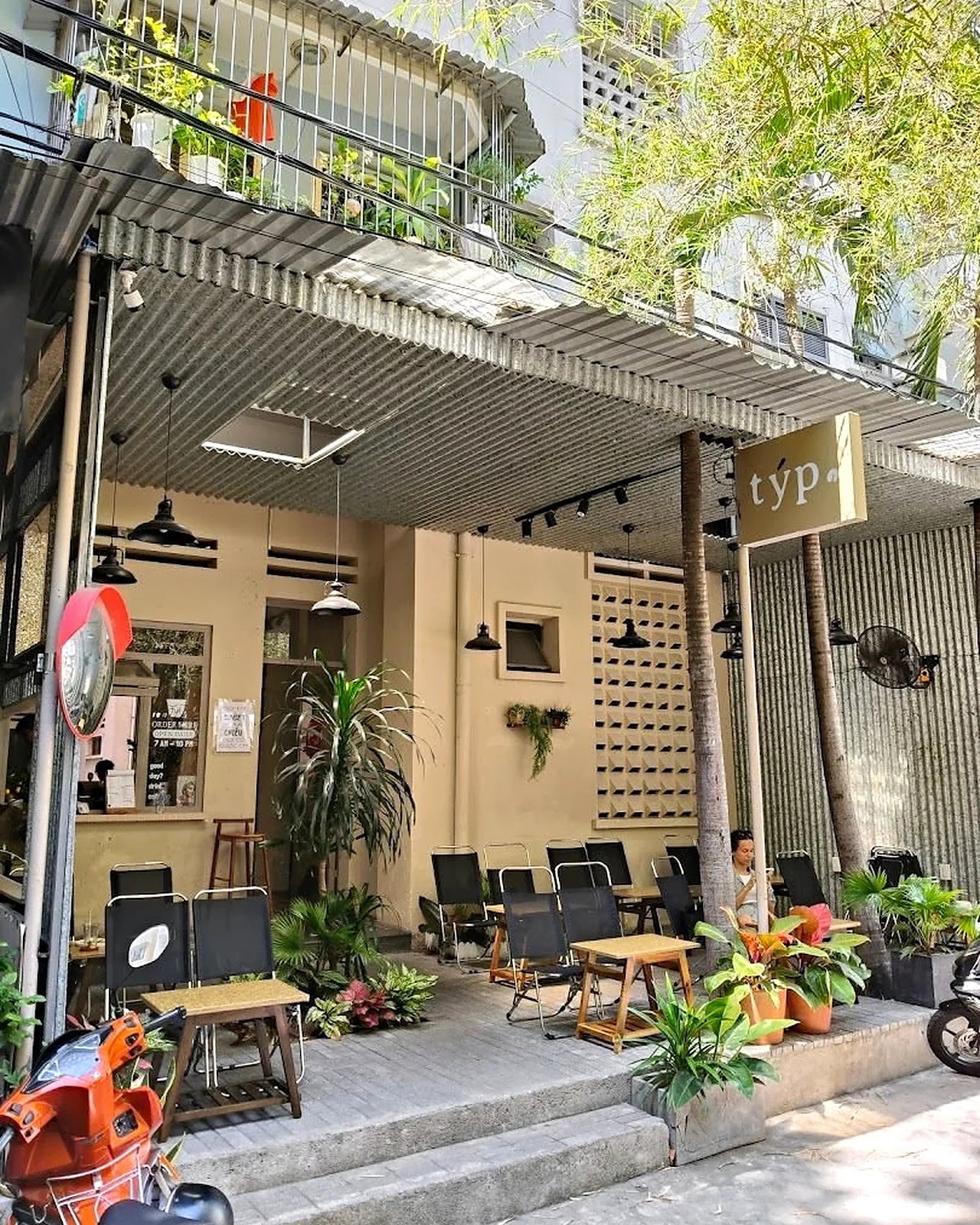 týp coffee & bakery